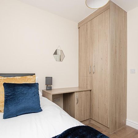 Oxheys House - 5 Bedrooms Contractors Parking Preston  Pokój zdjęcie